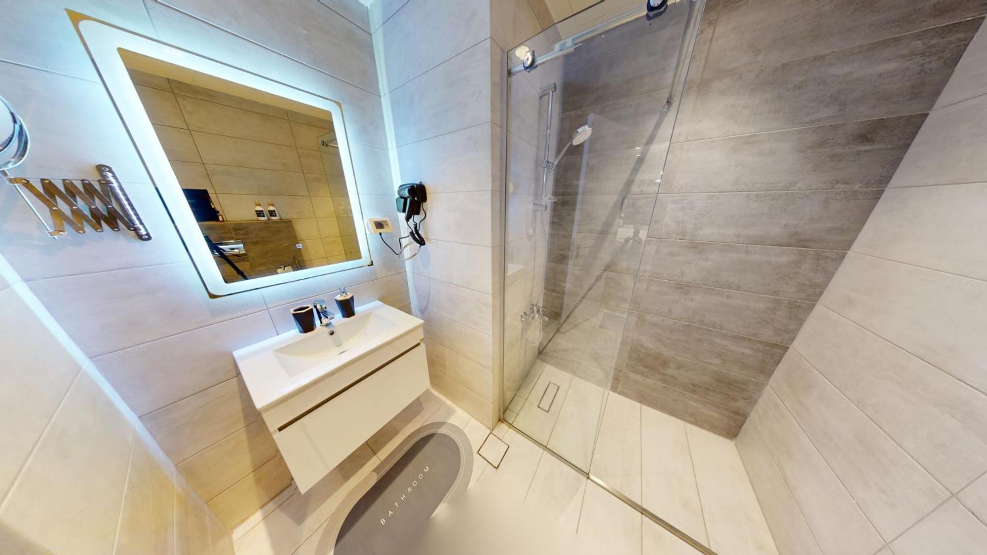 Al Fares Luxury Furnished Apartment-Damac Tower Exterior foto